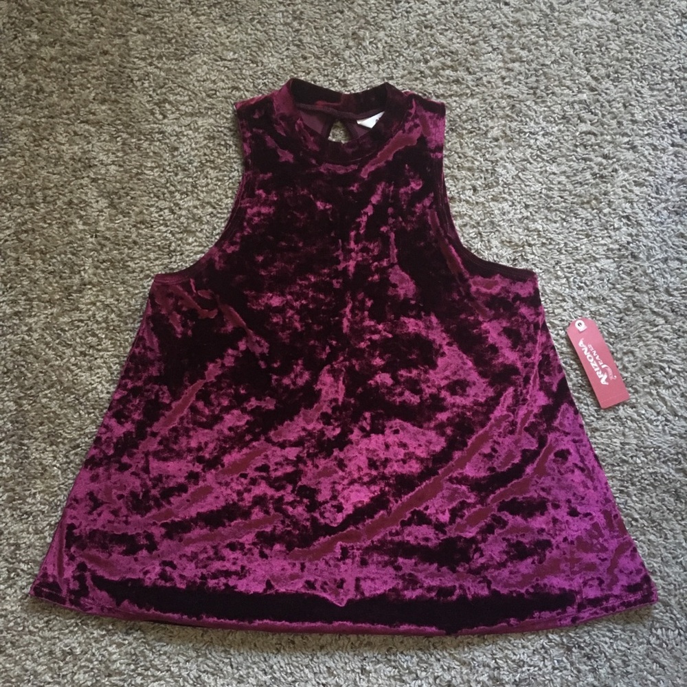 Arizona Jean Co. Burgundy Velvet Keyhole Neck Tank